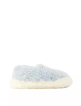 Yoko Wool Womens Siberian Wool Slippers Light Blue